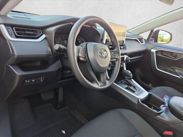 Used 2024 Toyota RAV4 LE FWD image 10