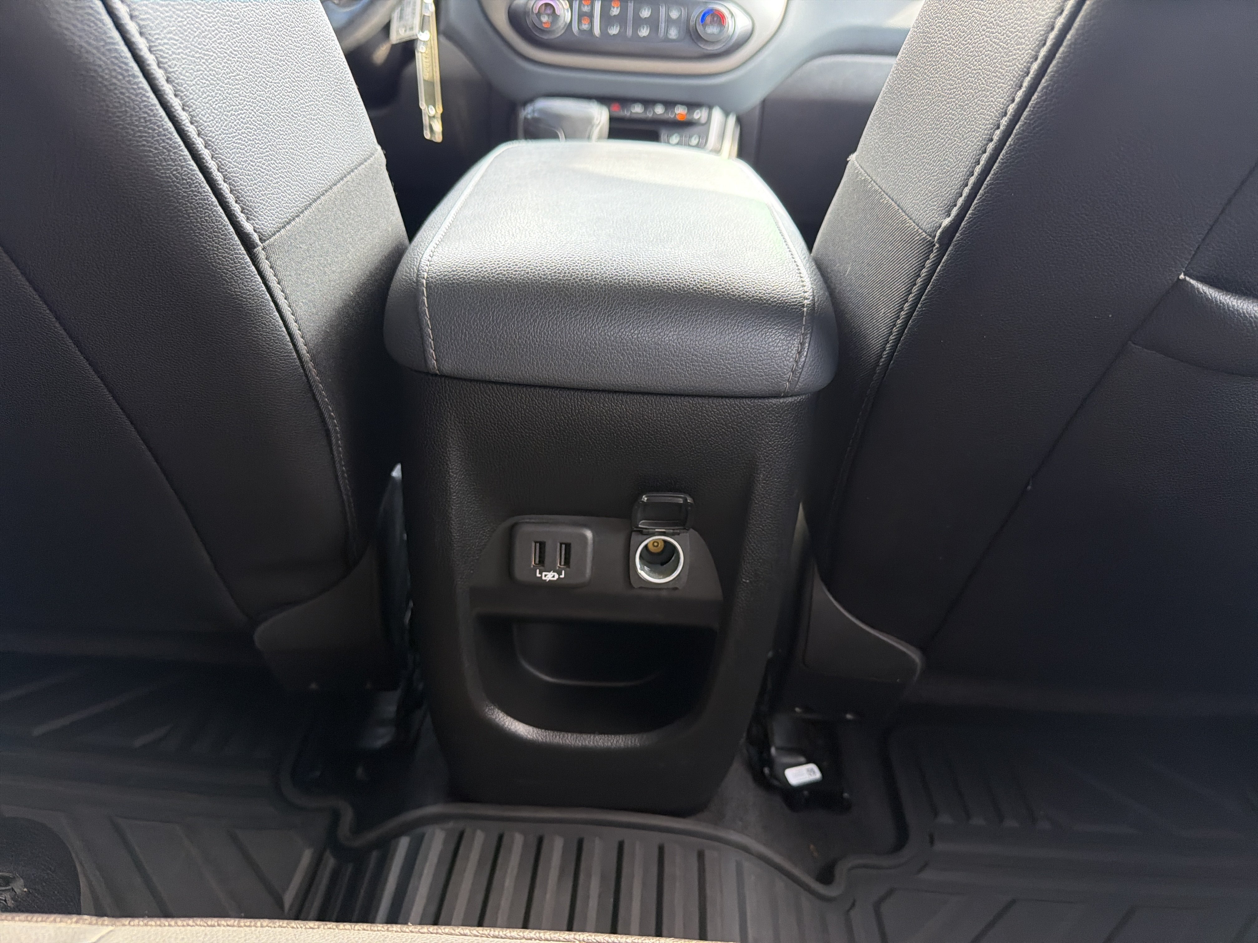 Used 2020 Chevrolet Colorado Z71 AWD/4WD image 29