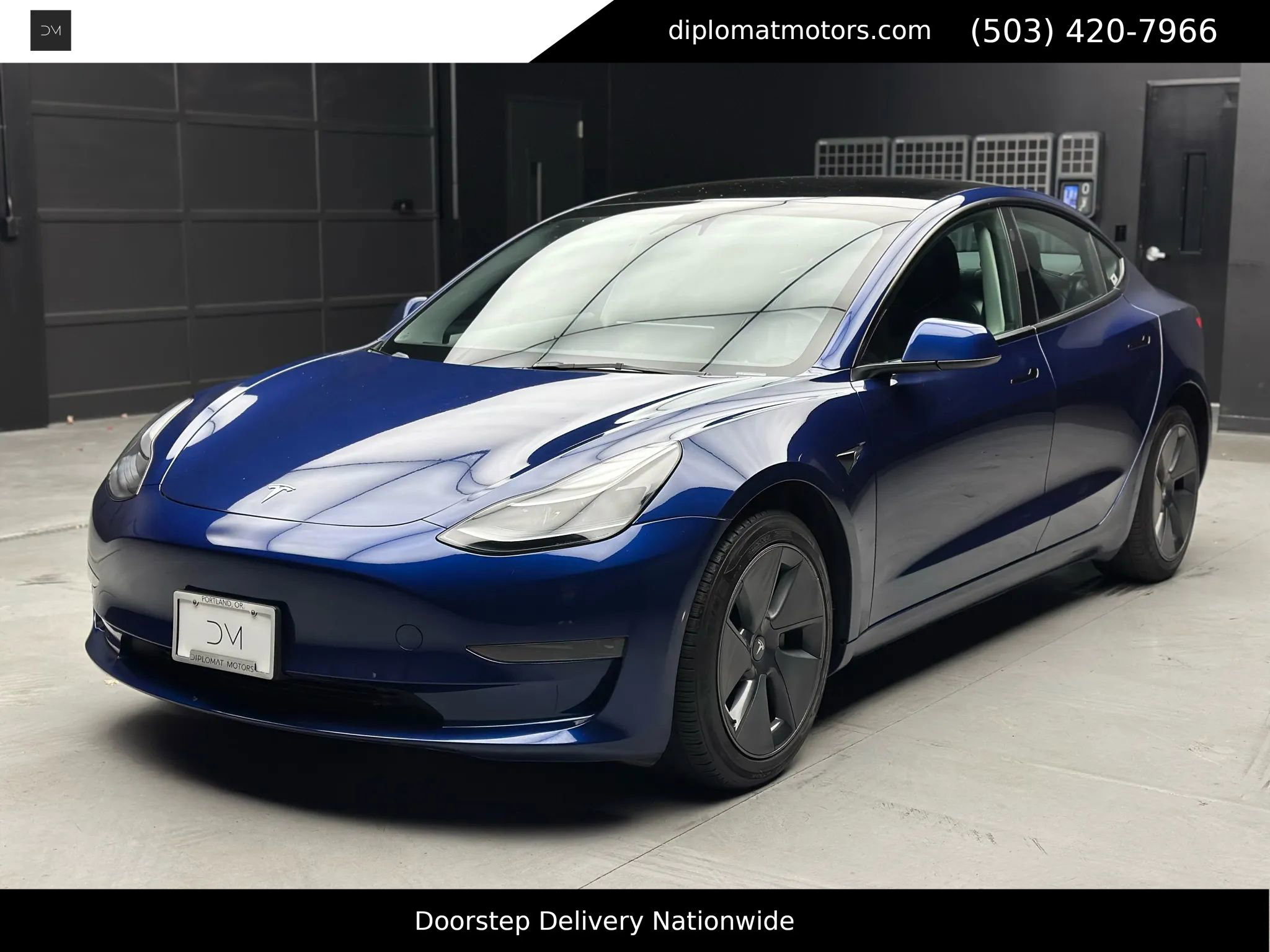Used 2023 Tesla Model 3 Standard Range image 1