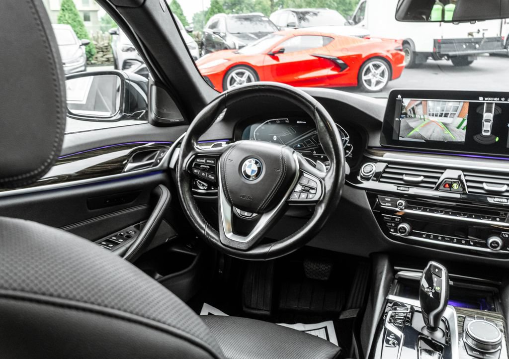 Used 2023 BMW 530e RWD image 13
