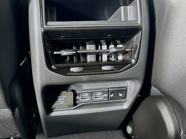 New 2025 Jeep Grand Cherokee Limited w/ Luxury Tech Group II image 29