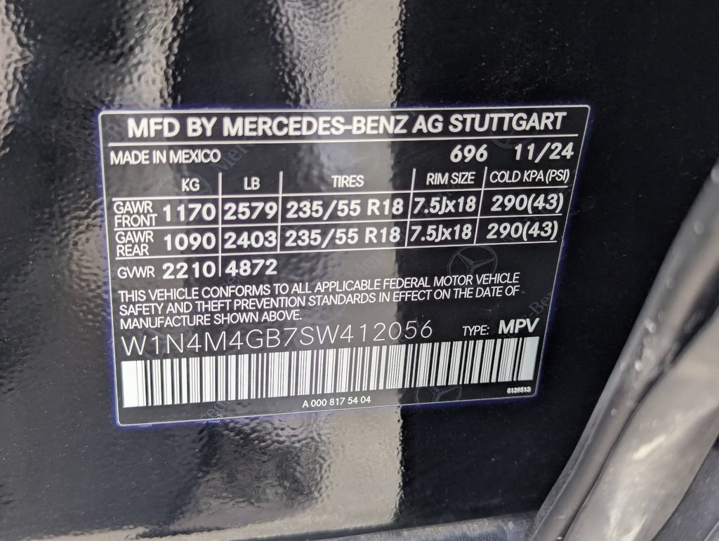 Used 2025 Mercedes-Benz GLB 250 image 32