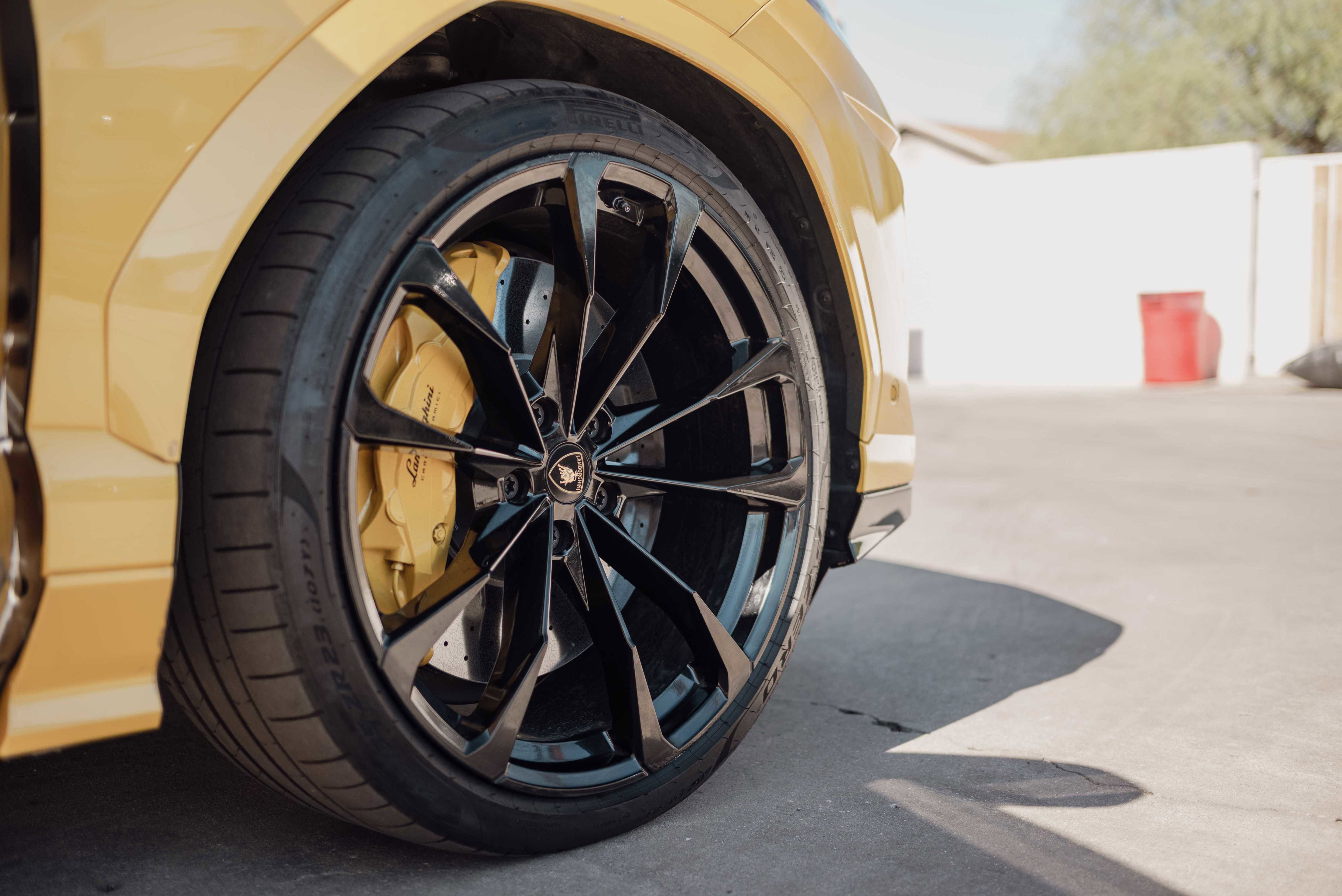 Used 2021 Lamborghini Urus AWD/4WD image 18