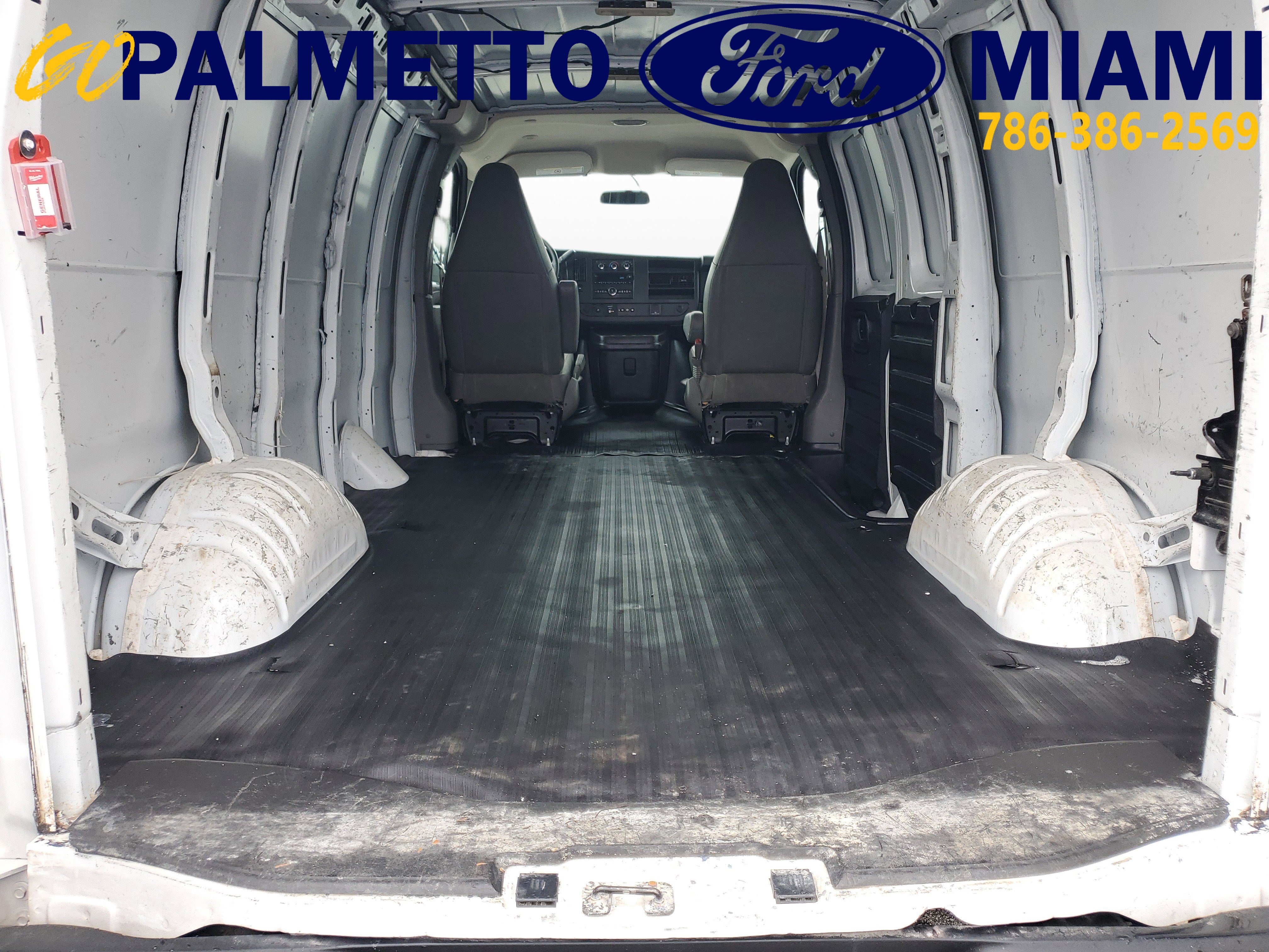 Used 2018 Chevrolet Express 2500 image 11