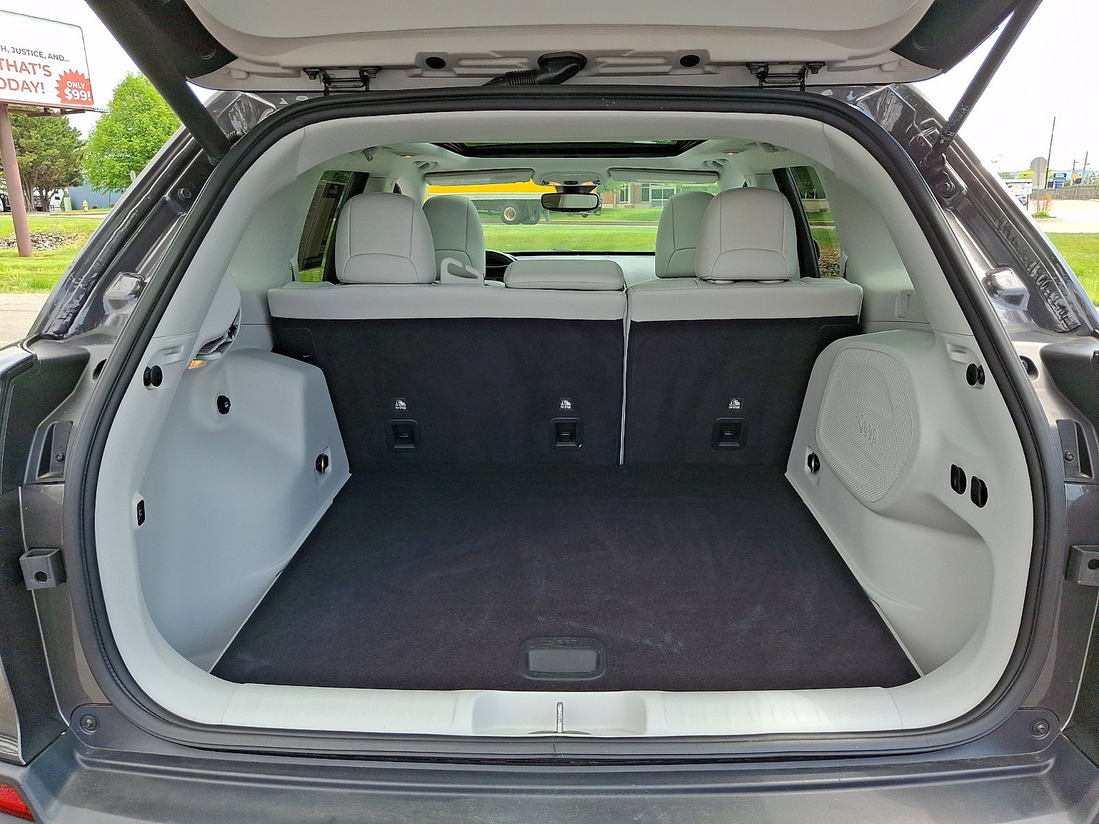 Certified 2021 Jeep Cherokee Limited AWD/4WD image 34