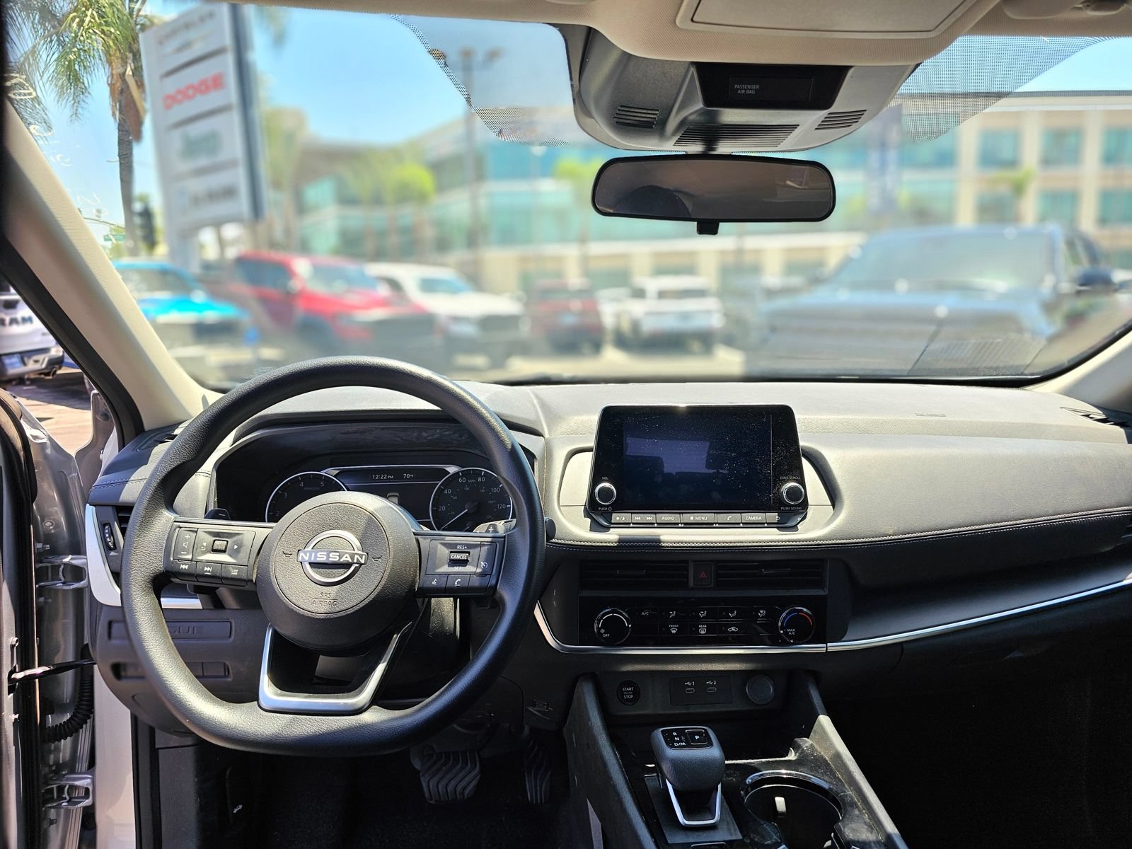 Used 2024 Nissan Rogue S FWD image 23