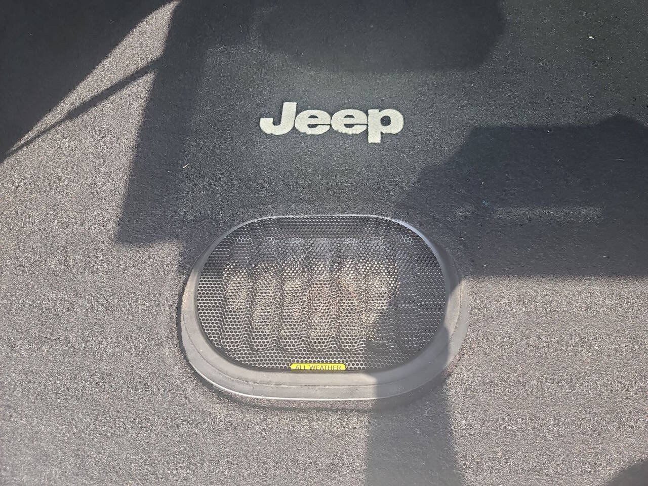 Used 2015 Jeep Wrangler Unlimited Sahara AWD/4WD image 28
