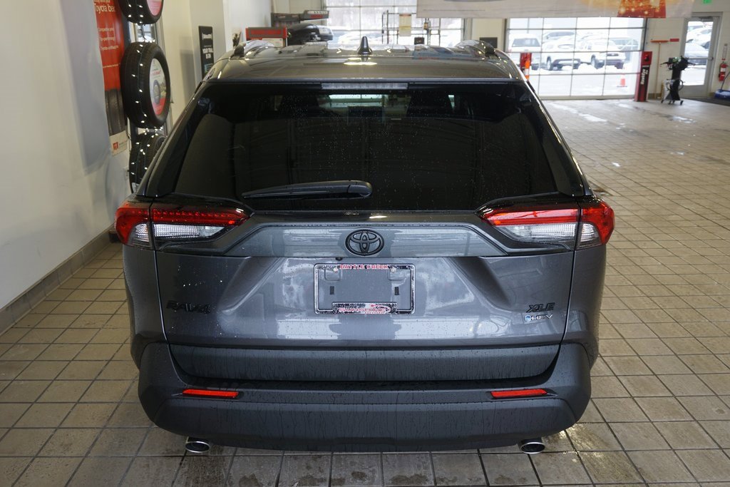 New 2025 Toyota RAV4 XLE image 19