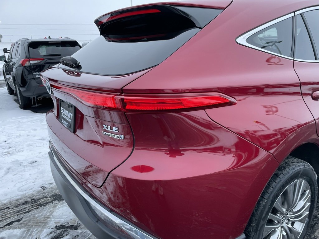 Used 2021 Toyota Venza XLE image 28