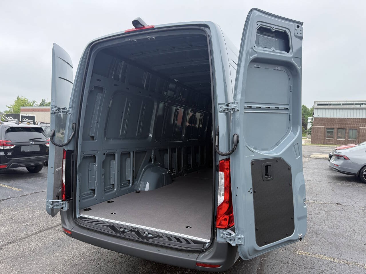 Used 2026 Mercedes-Benz Sprinter 2500 image 19