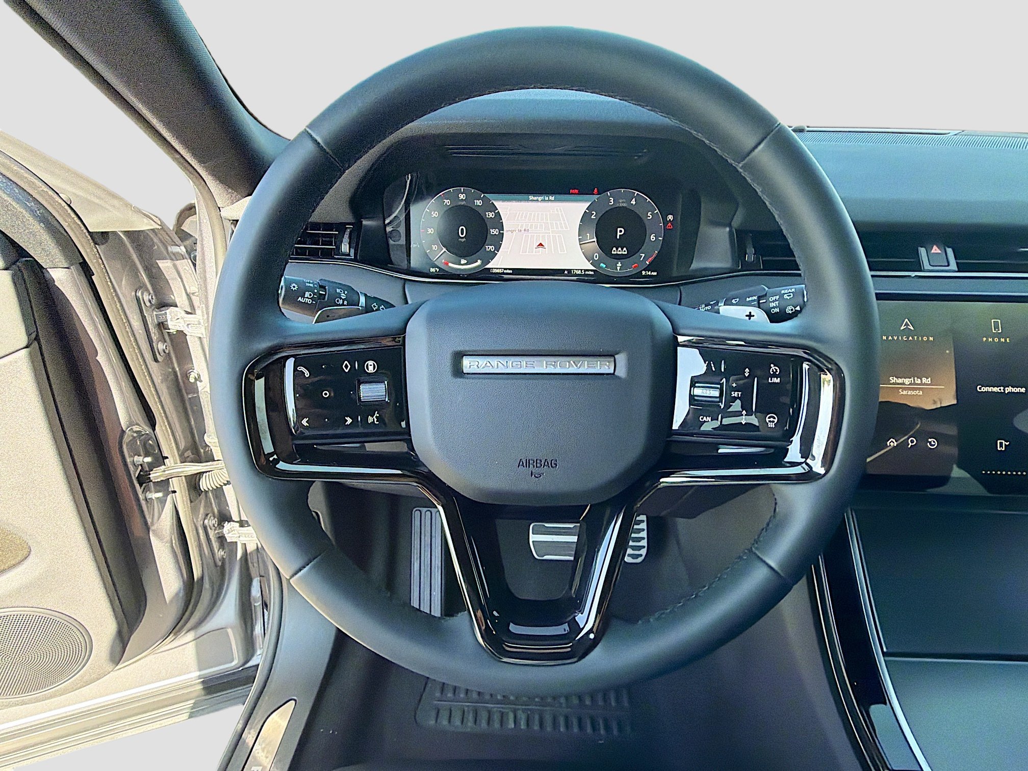 Used 2024 Land Rover Range Rover Evoque Dynamic SE AWD/4WD image 38