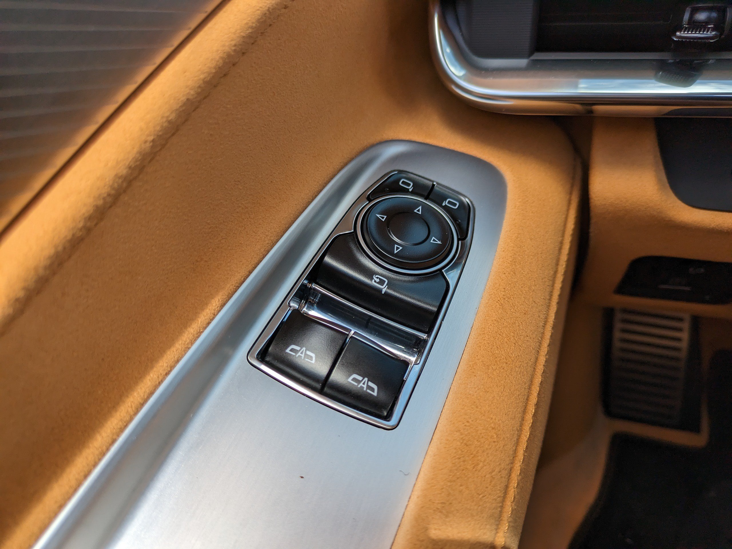 Used 2020 Chevrolet Corvette Stingray Premium Cpe w/ 3LT Preferred Equipment Group RWD image 22