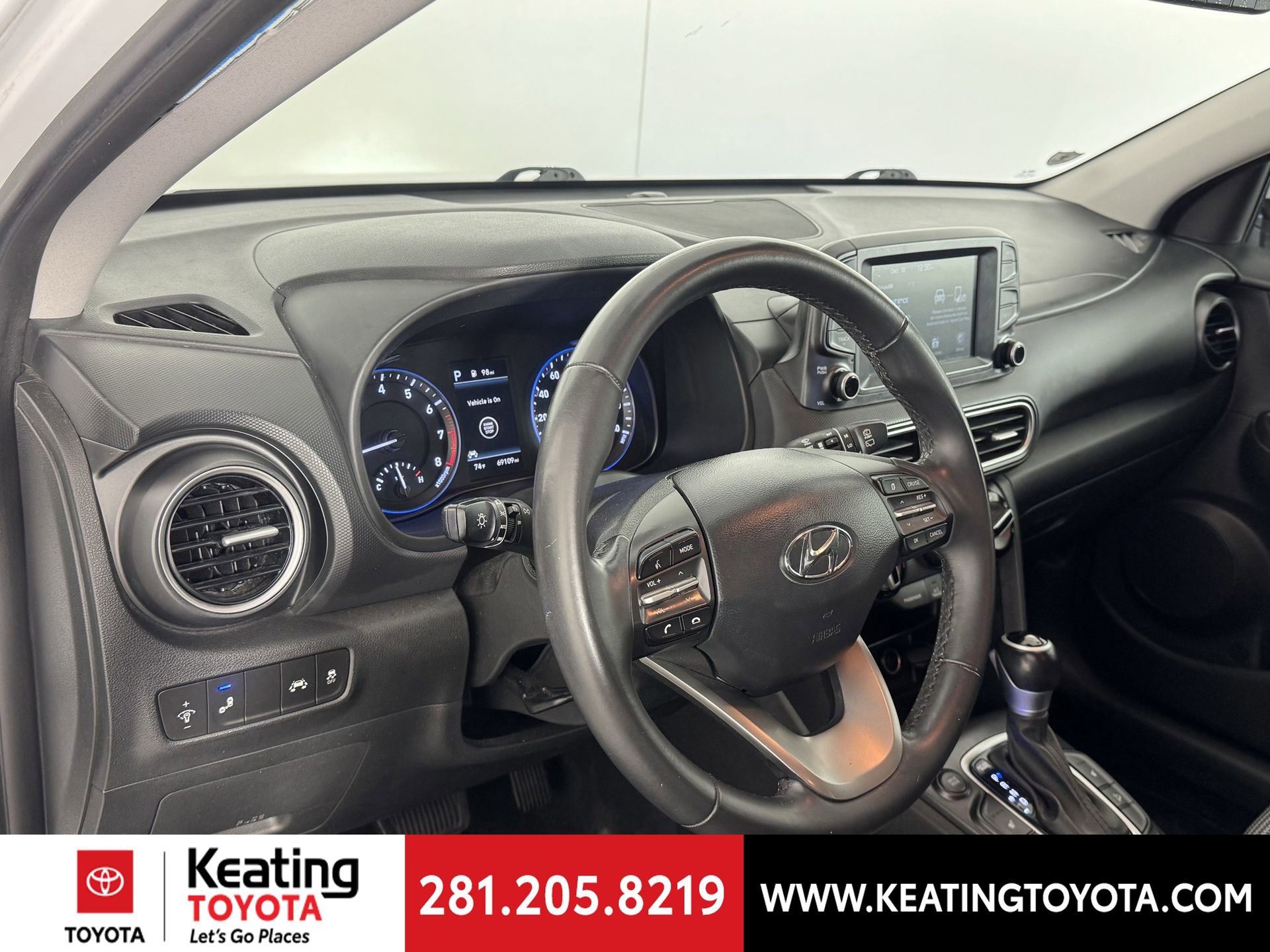 Used 2021 Hyundai Kona SEL Plus w/ Cargo Package image 12