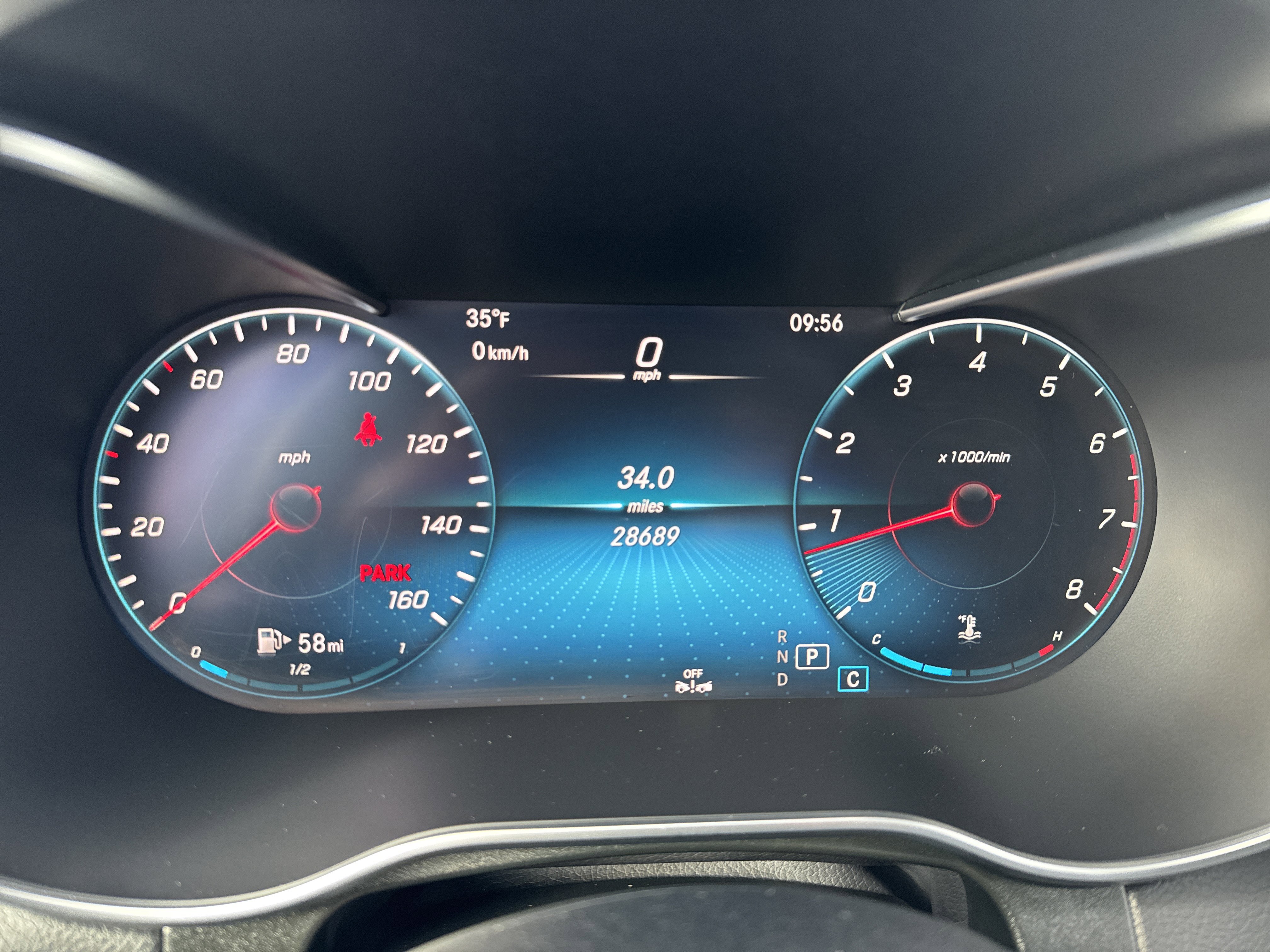 Used 2023 Mercedes-Benz GLC 300 4MATIC Coupe image 17