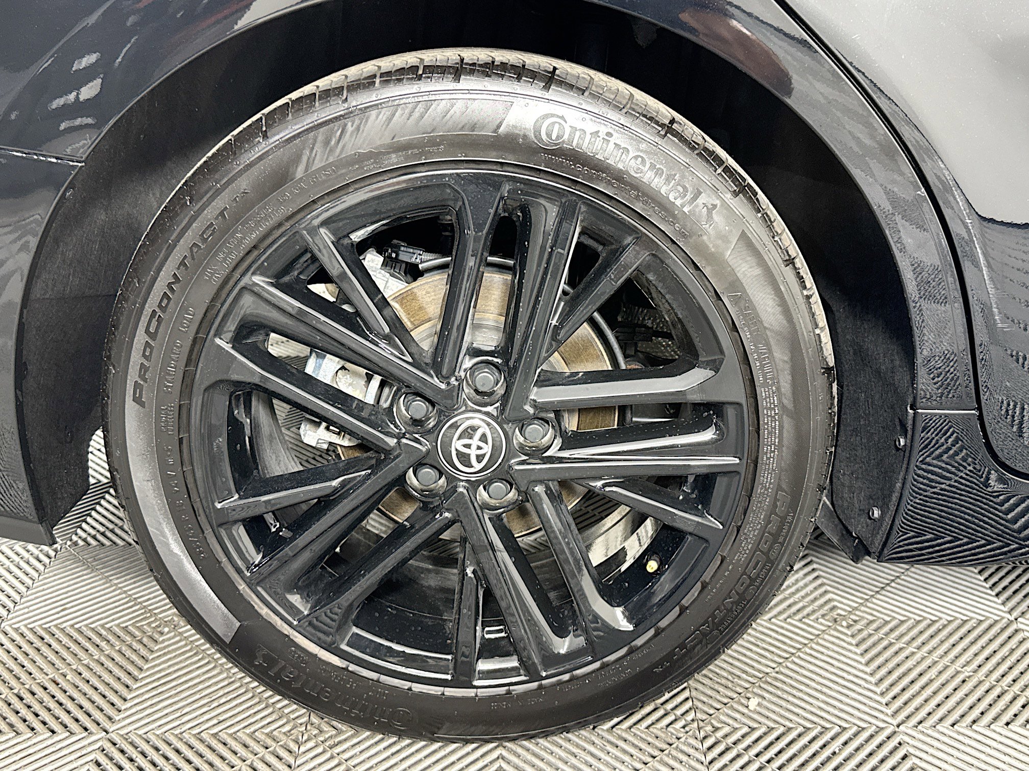 Used 2026 Toyota Camry SE FWD image 32
