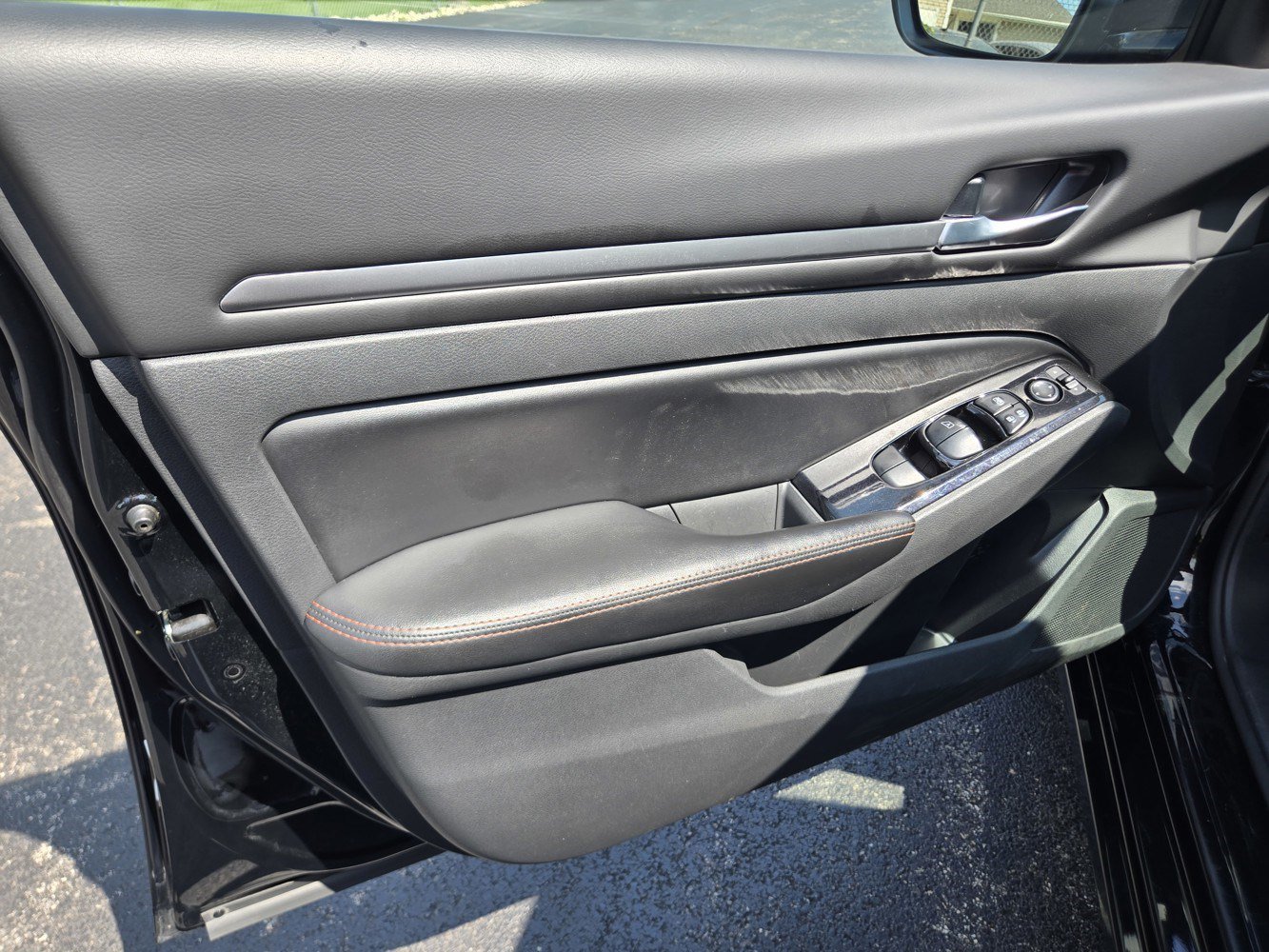 Used 2024 Nissan Altima 2.5 SR FWD image 33