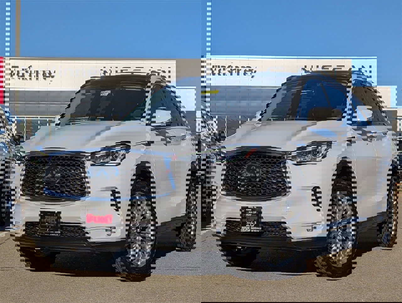 Used 2022 INFINITI QX50 Luxe image 2