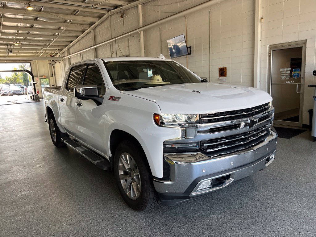 Used 2020 Chevrolet Silverado 1500 LTZ w/ LTZ Plus Package AWD/4WD image 2