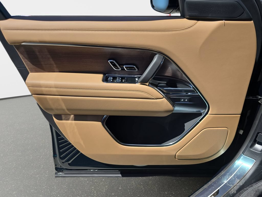 New 2026 Land Rover Range Rover SE AWD/4WD image 29