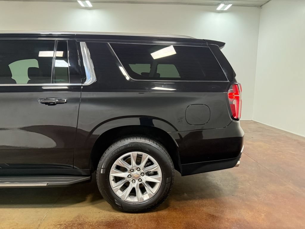Used 2024 Chevrolet Suburban Premier AWD/4WD image 35