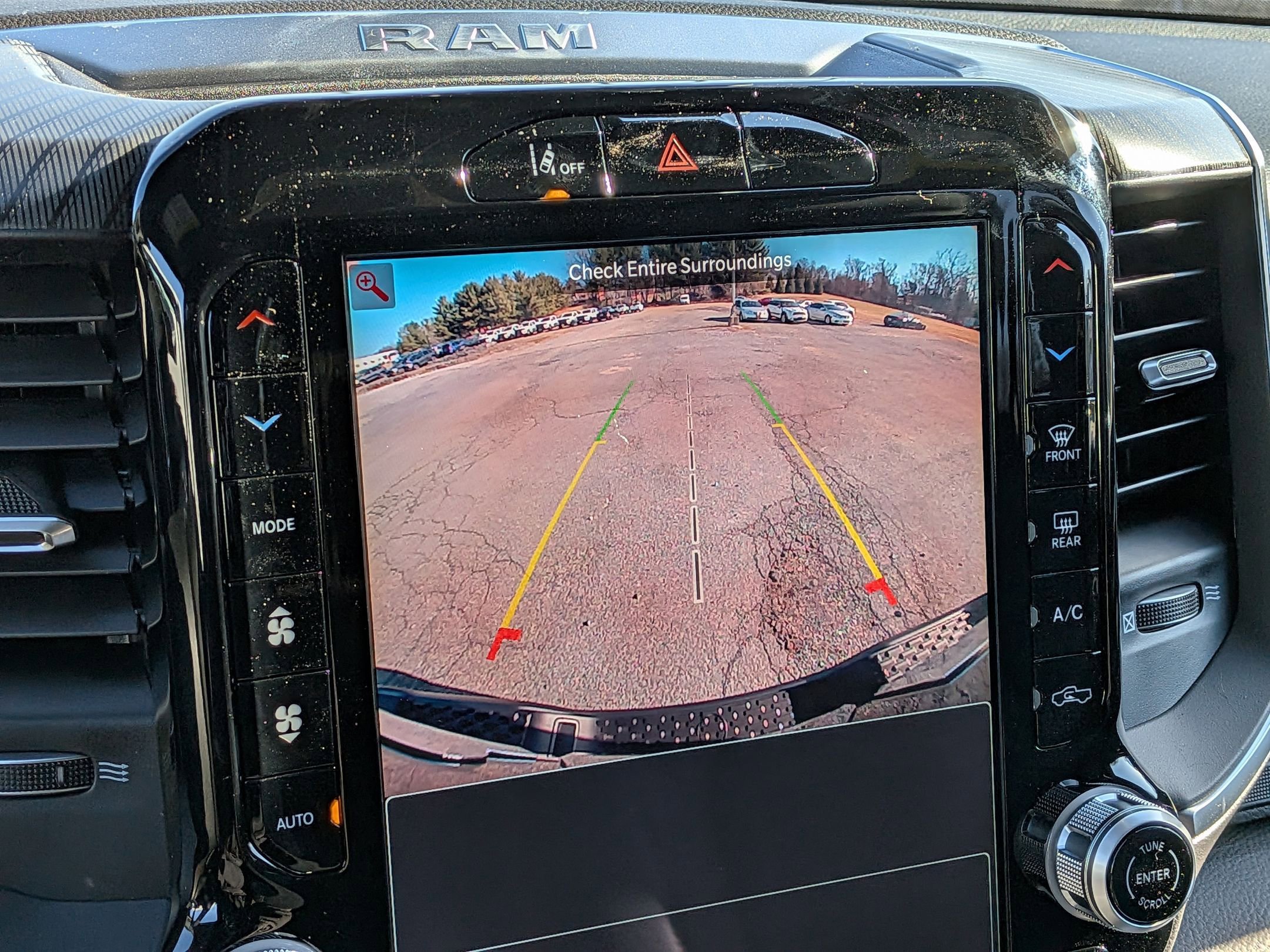 New 2026 RAM 1500 4x4 Crew Cab image 14