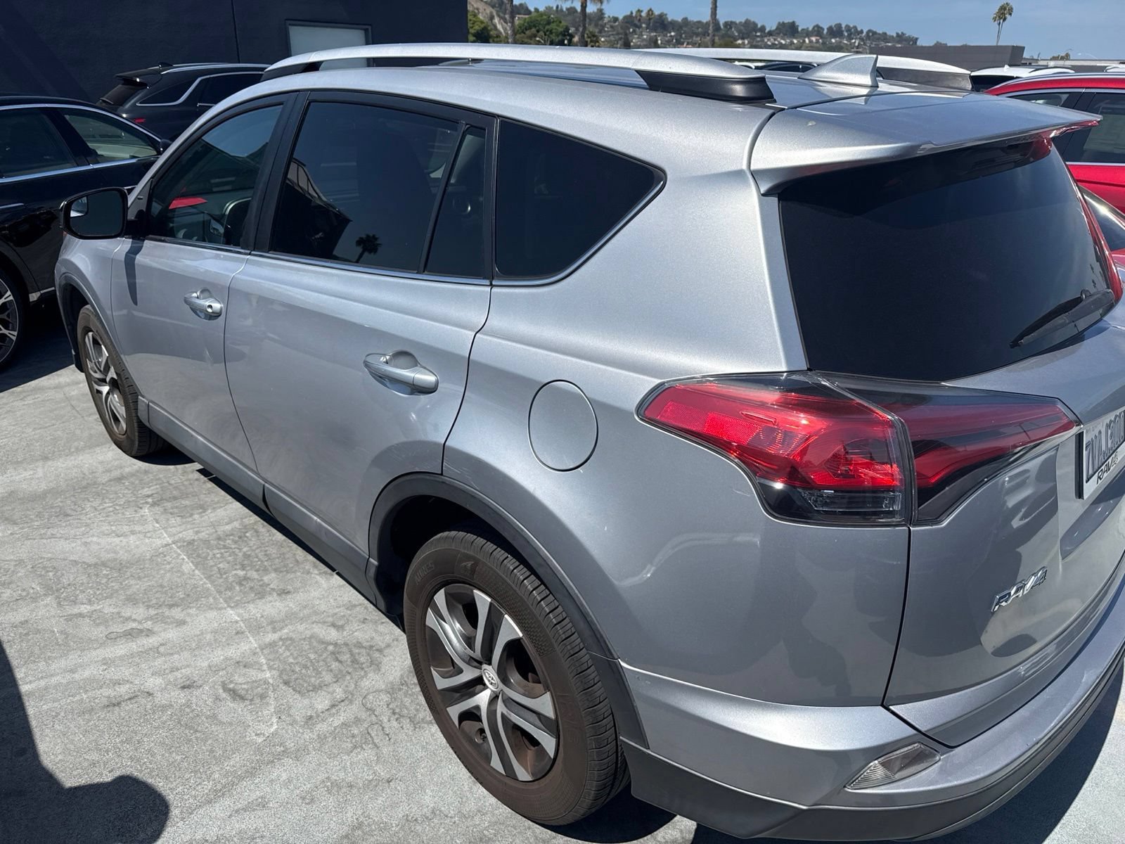 Used 2016 Toyota RAV4 LE FWD image 6