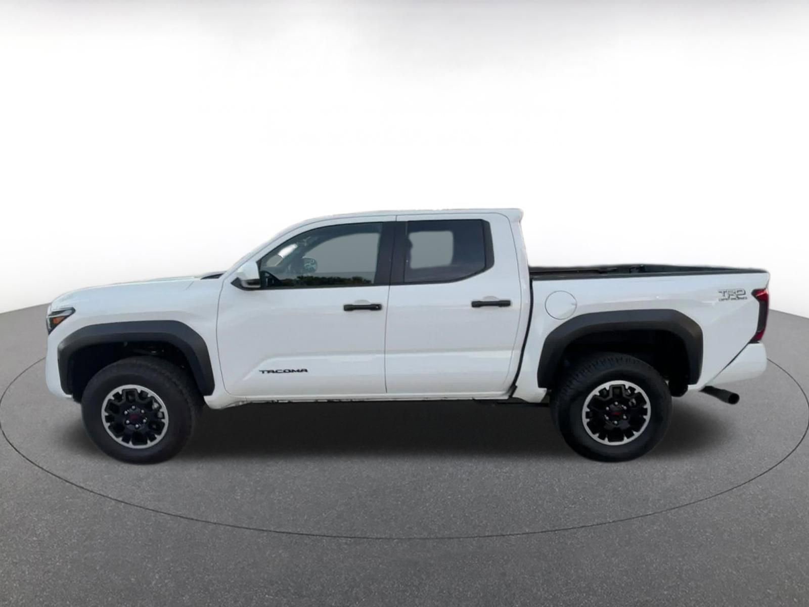 Used 2025 Toyota Tacoma TRD Off-Road image 9