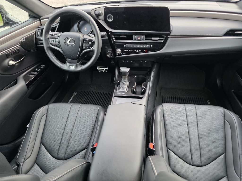 Certified 2024 Lexus ES 300h F Sport FWD image 23