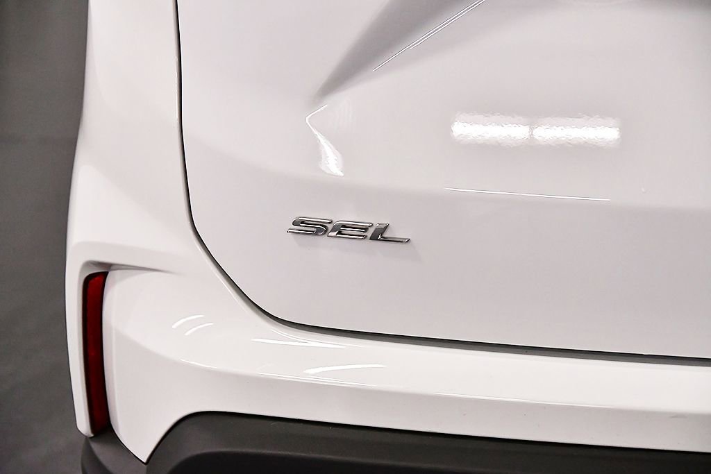 Used 2024 Ford Edge SEL w/ Convenience Package AWD/4WD image 11