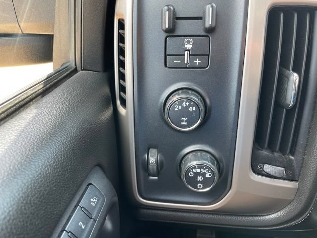 Used 2016 GMC Sierra 2500 Denali w/ Duramax Plus Package AWD/4WD image 7
