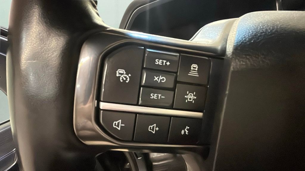 Used 2023 Ford F150 Platinum image 19