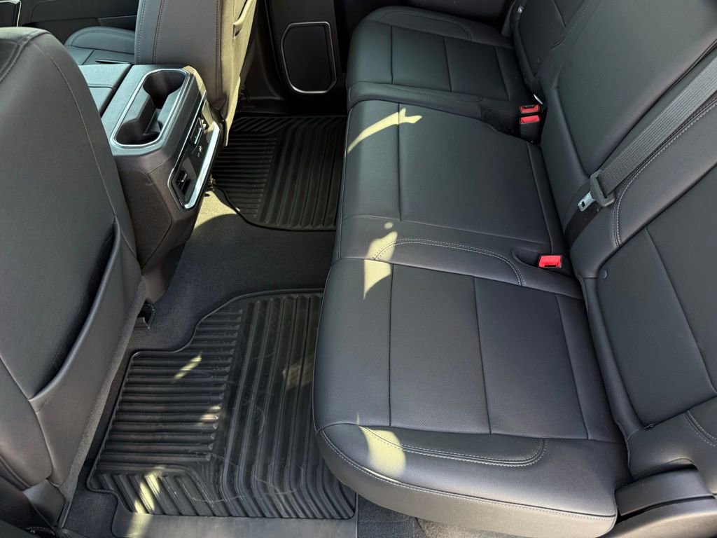 Used 2024 Chevrolet Silverado 2500 LTZ w/ LTZ Convenience Package image 12