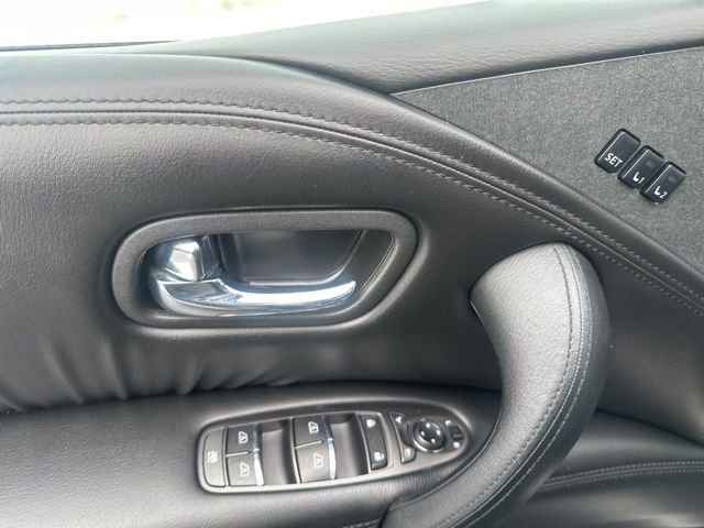 Used 2022 Nissan Armada SL w/ Midnight Edition Package image 20
