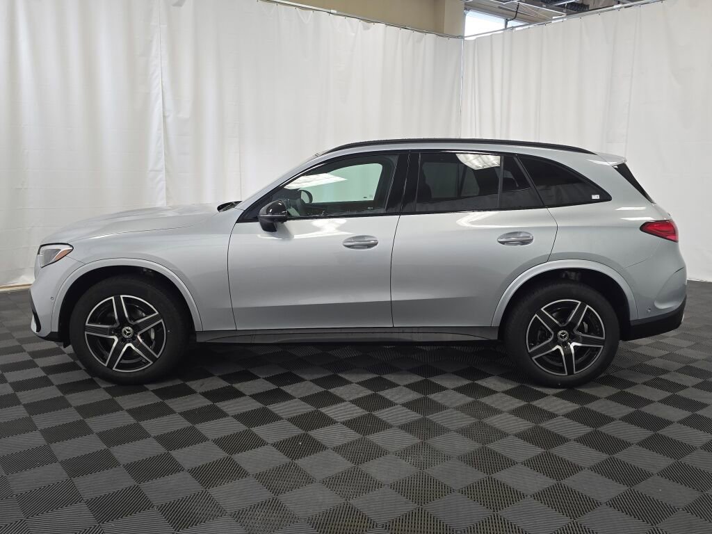 New 2026 Mercedes-Benz GLC 300 4MATIC image 3