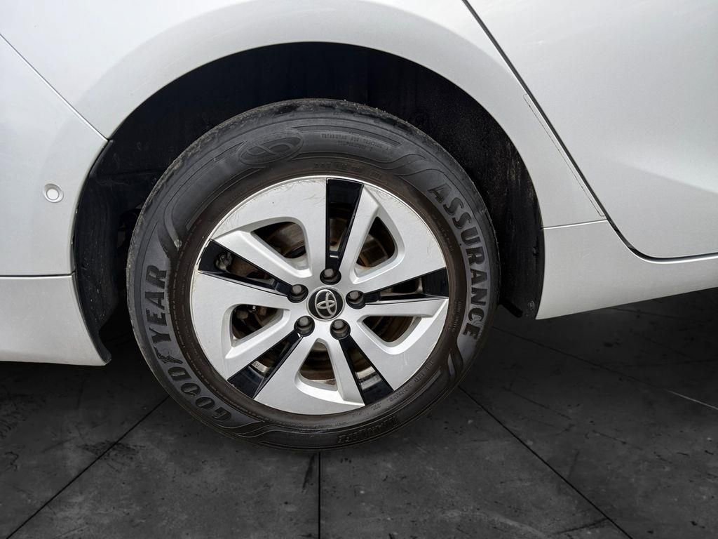 Used 2018 Toyota Prius Two w/ Prius Two Safety Plus Package image 29