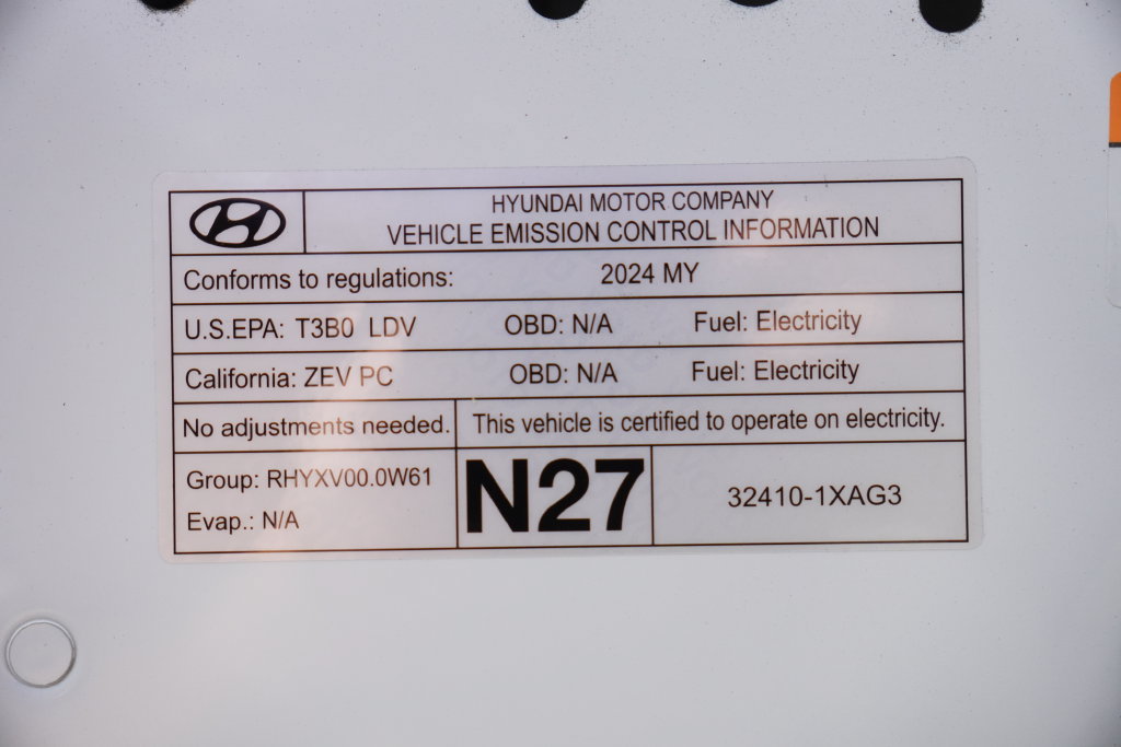 Used 2024 Hyundai Ioniq 5 SE RWD image 39