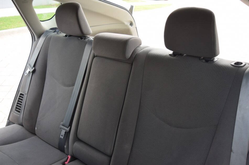 Used 2010 Toyota Prius Two FWD image 46