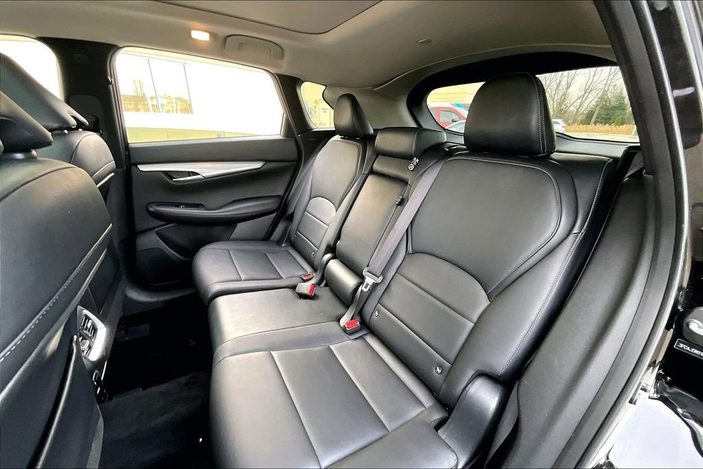 Certified 2019 INFINITI QX50 Luxe w/ Navigation Package FWD image 32