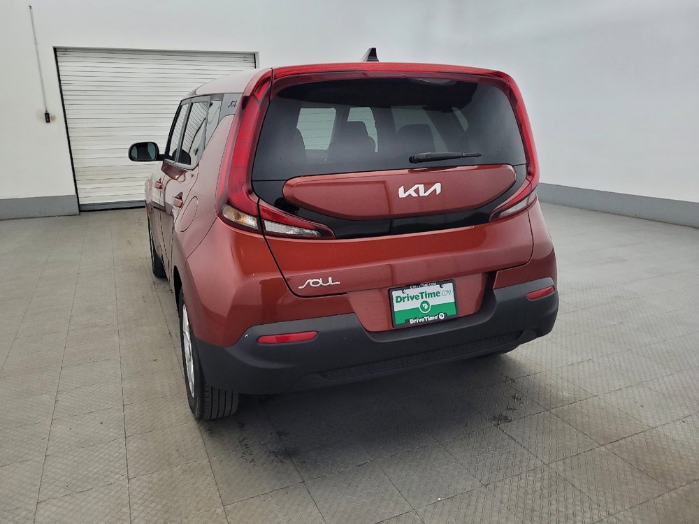 Used 2022 Kia Soul LX w/ Technology Package image 6