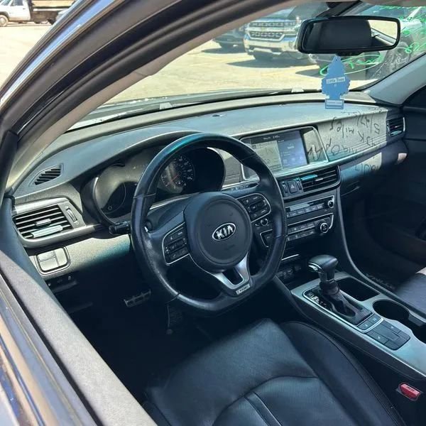 Used 2017 Kia Optima SX FWD image 24