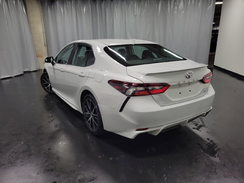 Used 2023 Toyota Camry SE FWD image 6