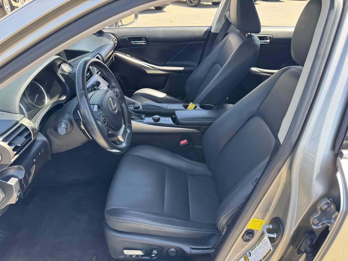 Used 2014 Lexus IS 250 w/ Navigation Package RWD image 21