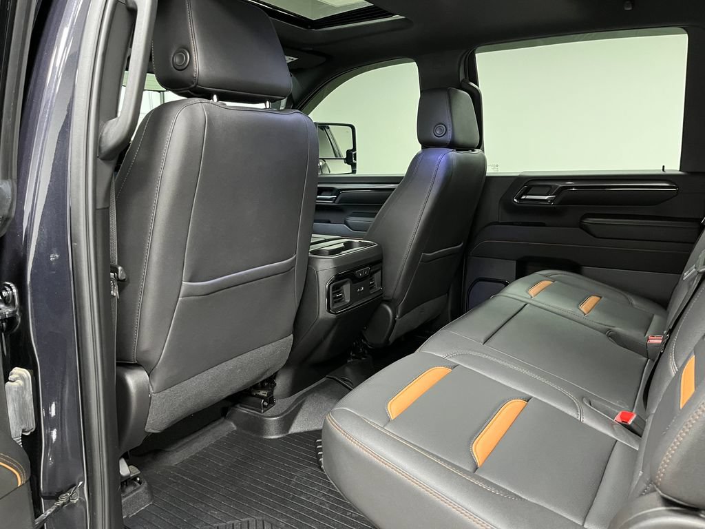 Used 2024 GMC Sierra 2500 AT4 w/ AT4 Premium Plus Package AWD/4WD image 45