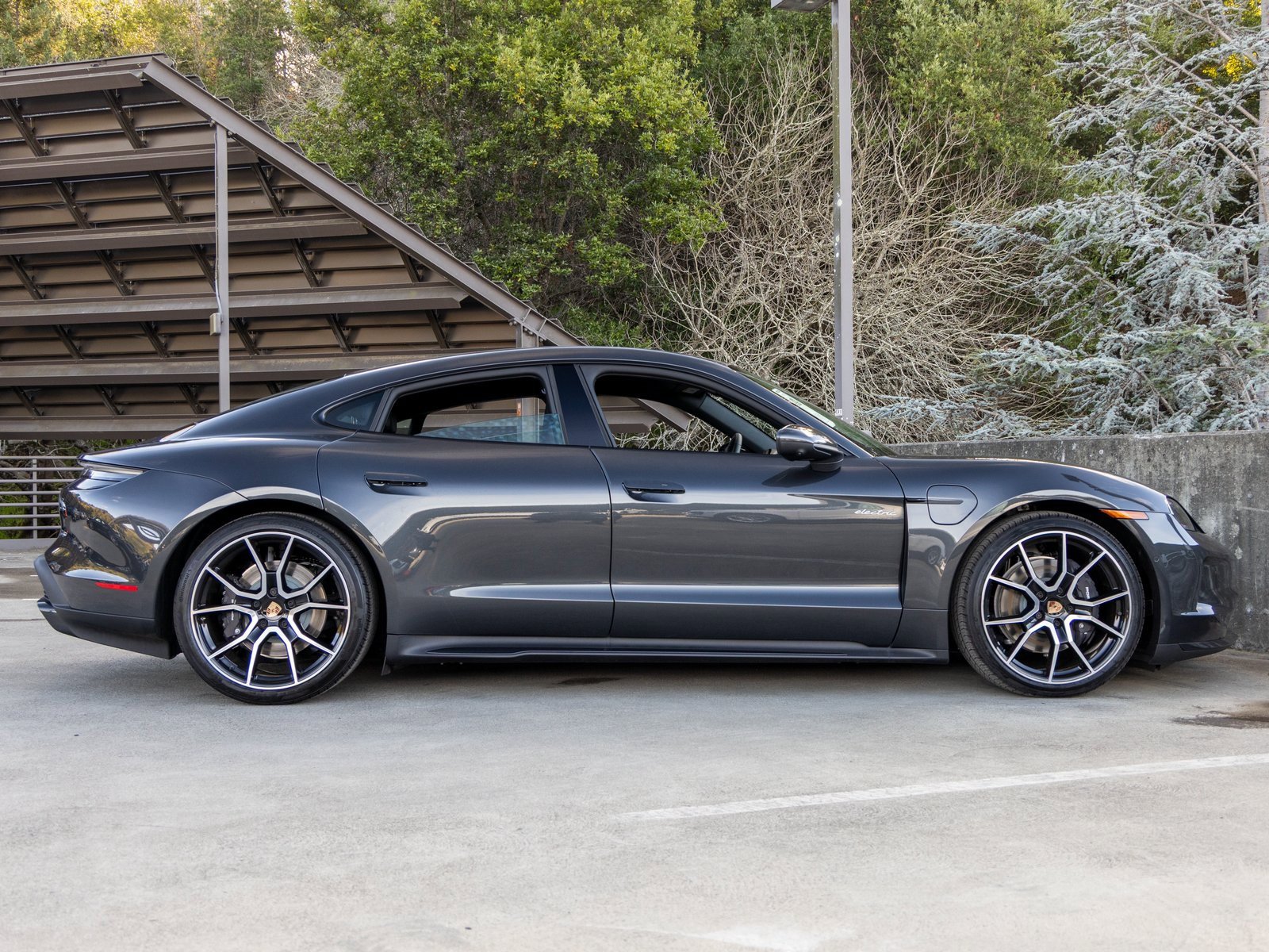 New 2026 Porsche Taycan image 12