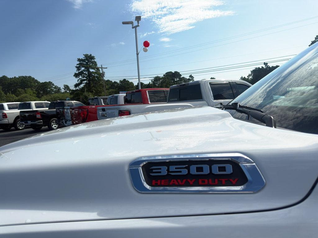 Used 2025 RAM 3500 Tradesman w/ Chrome Appearance Group AWD/4WD image 13