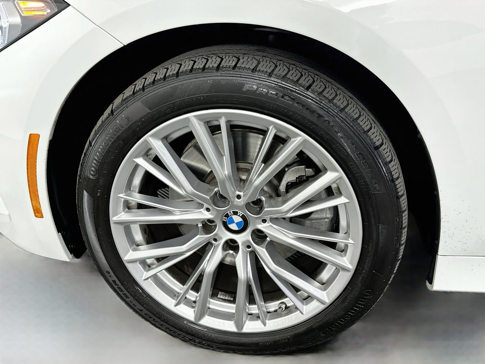 Used 2024 BMW 330i xDrive Sedan w/ Premium Package AWD/4WD image 32