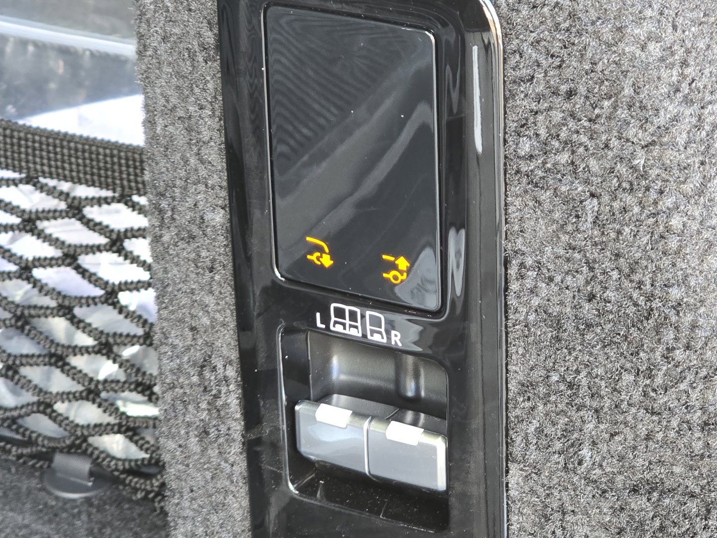 Certified 2024 Land Rover Range Rover Sport Dynamic SE image 29