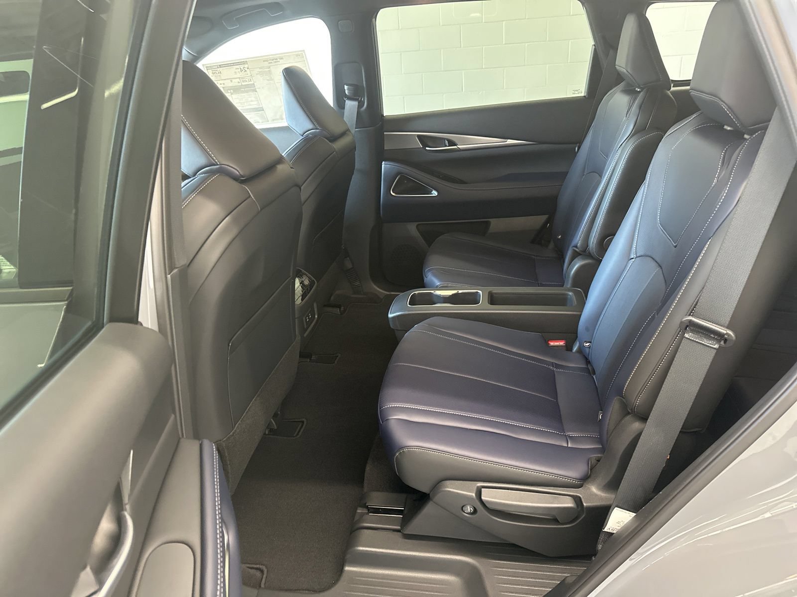 New 2027 INFINITI QX60 Sport w/ Dark Cargo Package AWD/4WD image 10