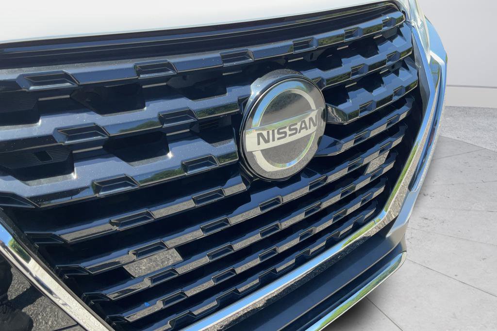 Used 2021 Nissan Kicks S FWD image 29