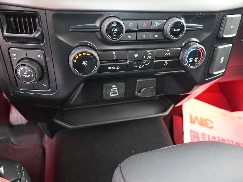 New 2025 Ford F150 XL w/ Equipment Group 103A High image 21